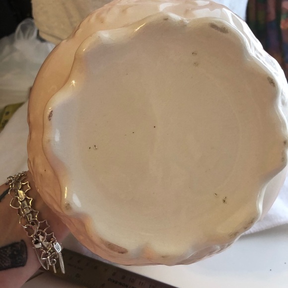 Vintage ivory and pink ceramic ornate pitcher shabby chic - Picture 10 of 15